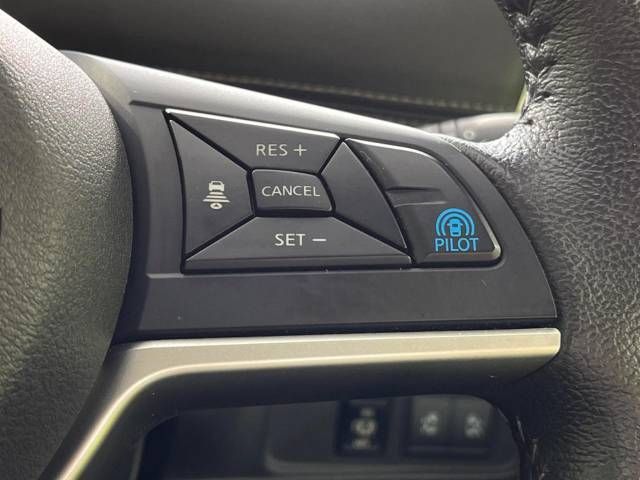 Nissan SERENA 2018-09 28252-4