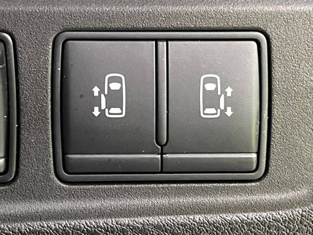 Nissan SERENA 2018-09 28252-5