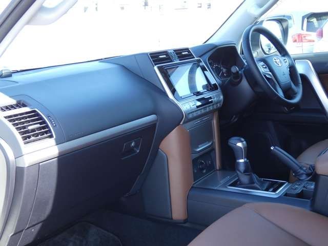 Toyota PRADO 2022-01 11242-11
