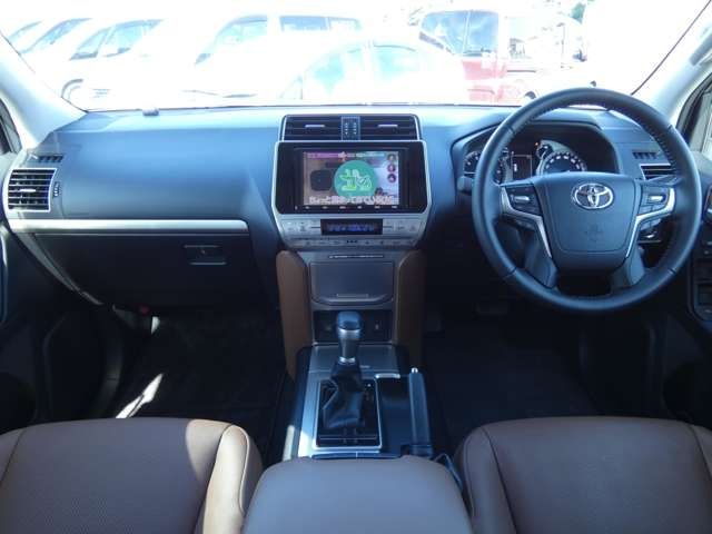 Toyota PRADO 2022-01 11242-1