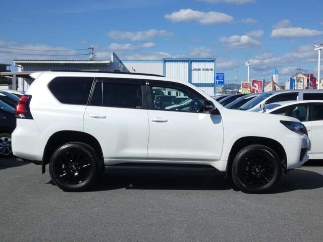 Toyota PRADO 2022-01 11242-4