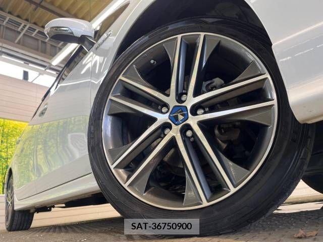 Toyota PRIUS ALPHA 2015-09 379926-13