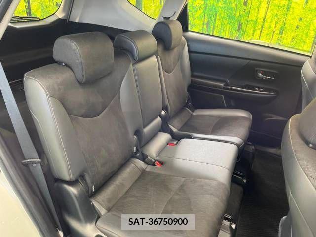 Toyota PRIUS ALPHA 2015-09 379926-9