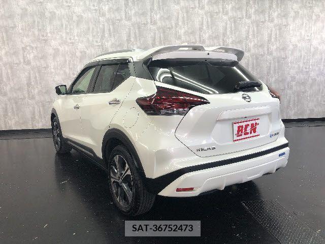 Nissan KICKS 2021-02 244158-8