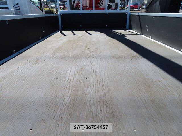 Mitsubishi CANTER 2023-04 205635-3