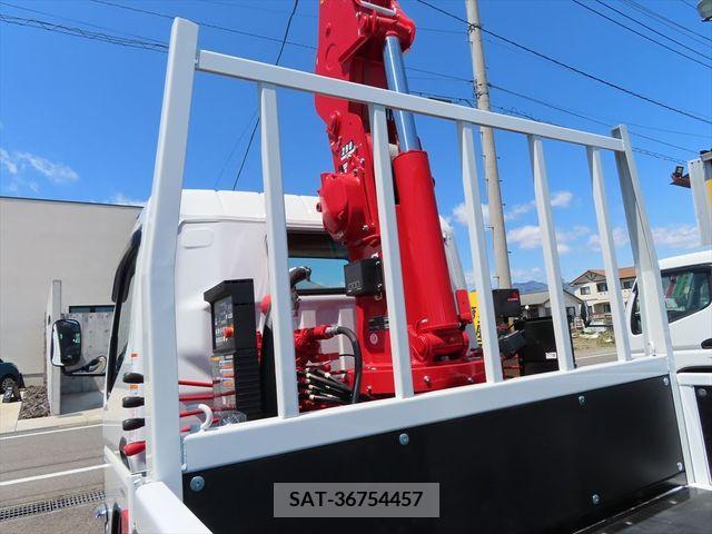 Mitsubishi CANTER 2023-04 205635-15