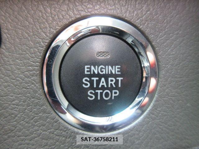 Toyota MARK X 2012-04 276286-21