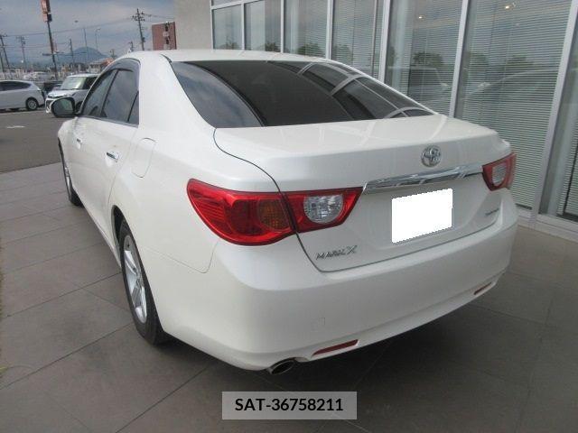 Toyota MARK X 2012-04 276286-3