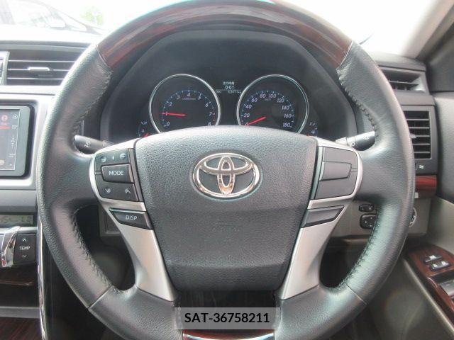 Toyota MARK X 2012-04 276286-18