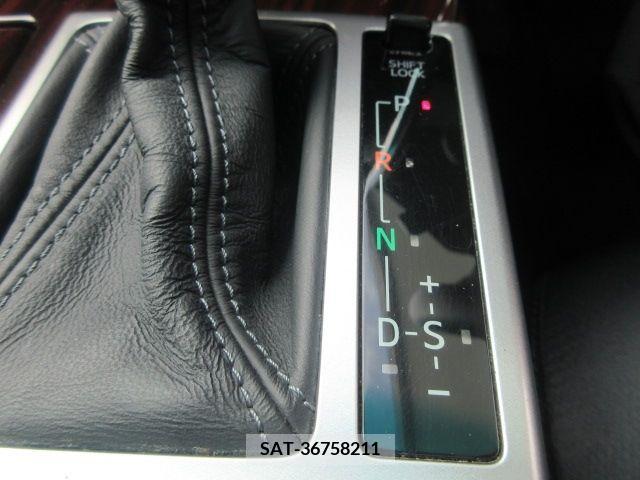 Toyota MARK X 2012-04 276286-14