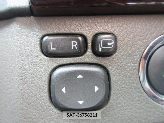 Toyota MARK X 2012-04 276286-24