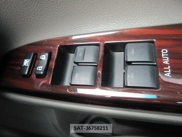 Toyota MARK X 2012-04 276286-23