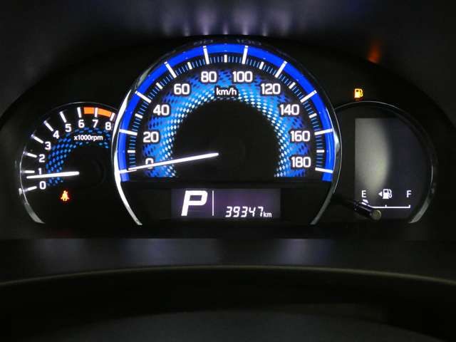 Mitsubishi DELICA D2 2015-05 26392-7