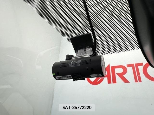 Toyota VOXY 2023-09 341830-15