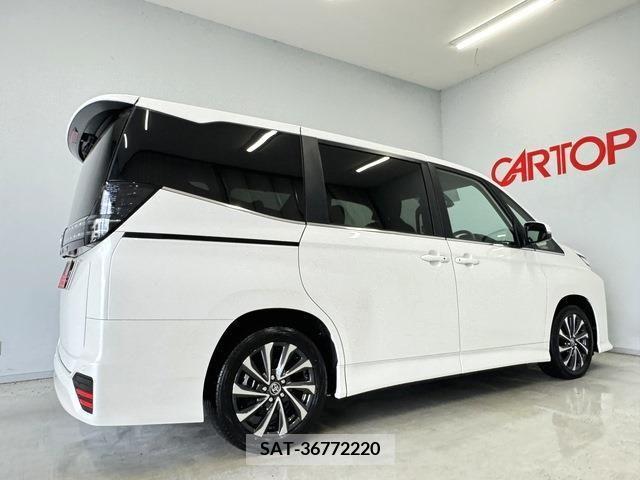 Toyota VOXY 2023-09 341830-22