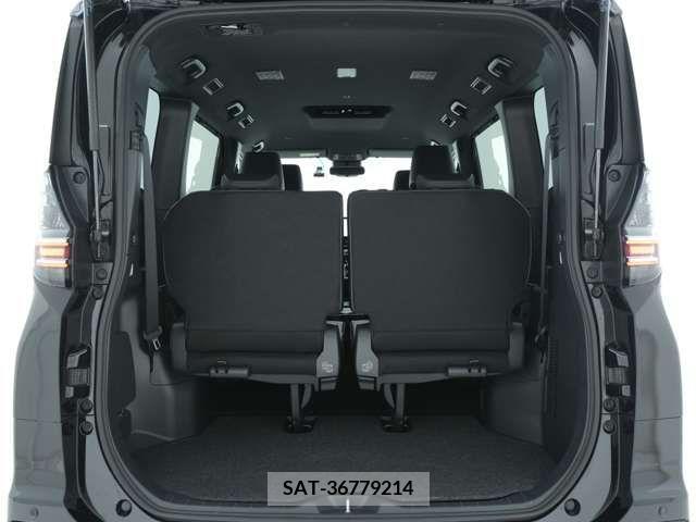 Toyota VOXY 2023-10 382852-9