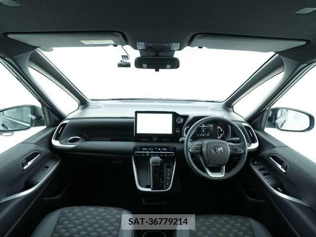 Toyota VOXY 2023-10 382852-5