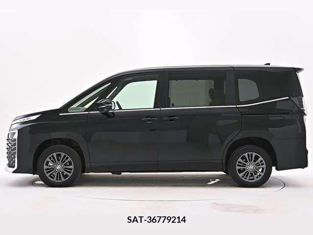 Toyota VOXY 2023-10 382852-4
