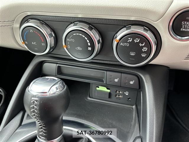 Mazda ROADSTER 2021-05 283404-11