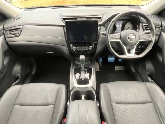 Nissan X-TRAIL 2018-06 186004-1