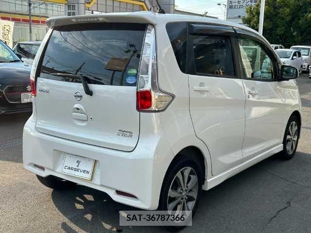 Nissan DAYZ 2014-03 333967-29