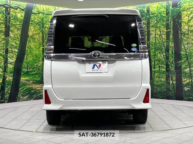 Toyota VOXY 2019-04 289239-16