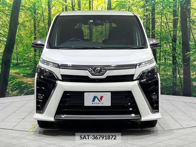 Toyota VOXY 2019-04 289239-15