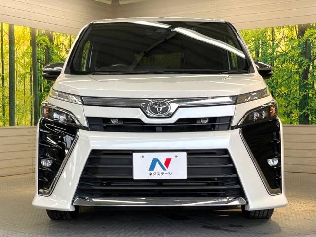 Toyota VOXY 2018-07 181142-15