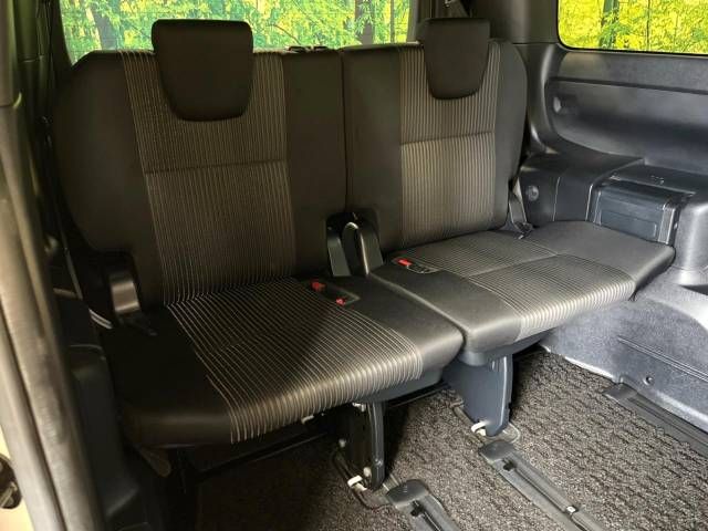 Toyota VOXY 2018-07 181142-10