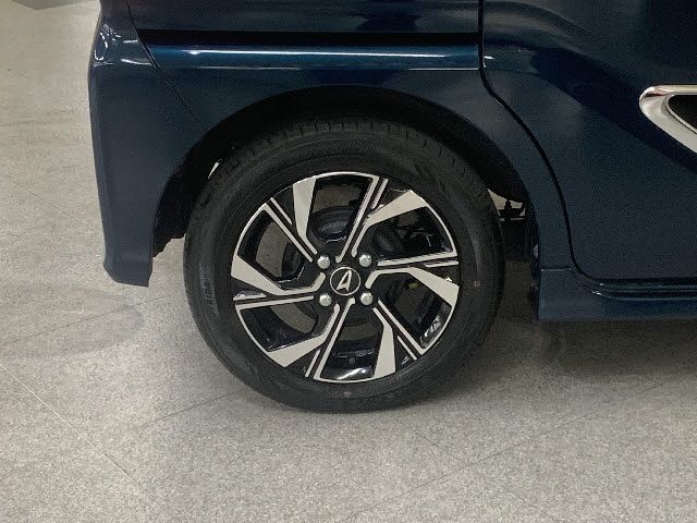 Daihatsu TANTO CUSTOM 2021-12 183517-26