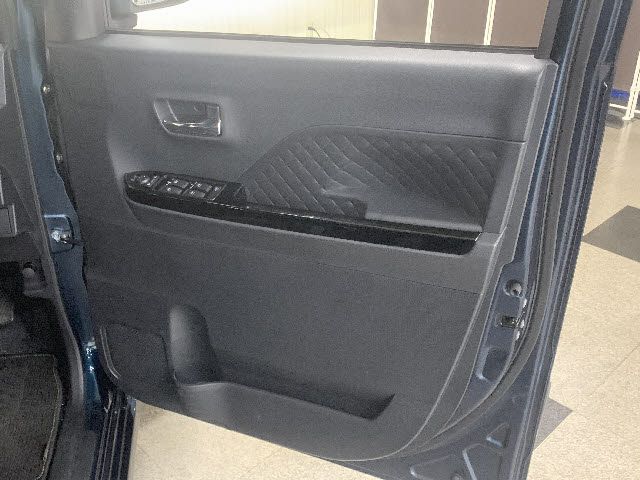 Daihatsu TANTO CUSTOM 2021-12 183517-22