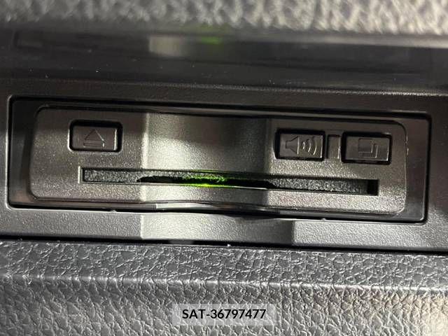 Toyota VOXY 2019-05 289251-6