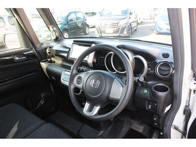 Honda N BOX CUSTOM 2014-06 182544-11