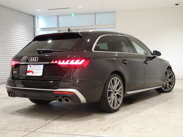 Audi S4 2021-01 11170-1