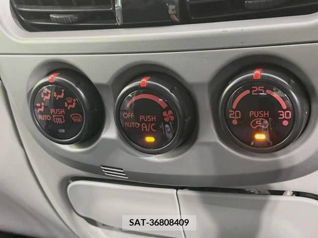 Mitsubishi I 2011-11 387722-2