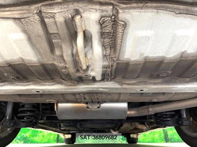 Honda e 2011-12 250998-19