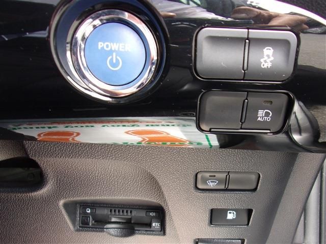 Toyota PRIUS 2020-06 3312-18