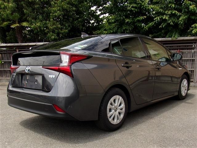 Toyota PRIUS 2020-06 3312-1