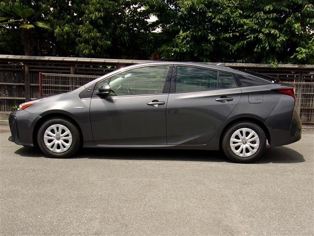 Toyota PRIUS 2020-06 3312-6