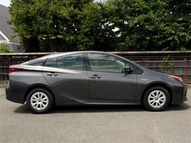 Toyota PRIUS 2020-06 3312-5