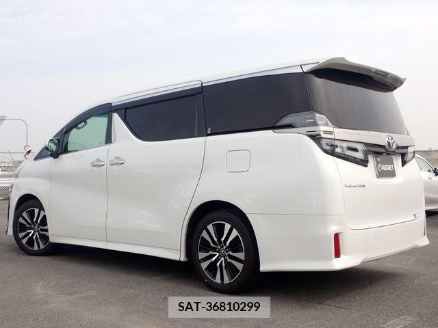 Toyota VELLFIRE 2019-01 234382-2