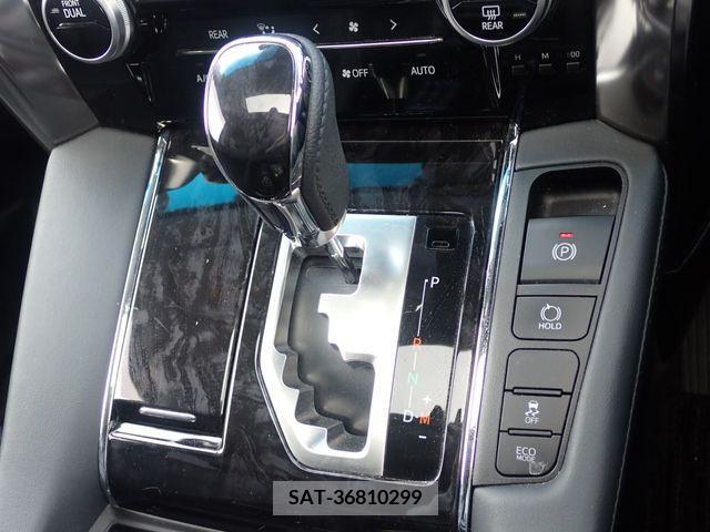 Toyota VELLFIRE 2019-01 234382-14