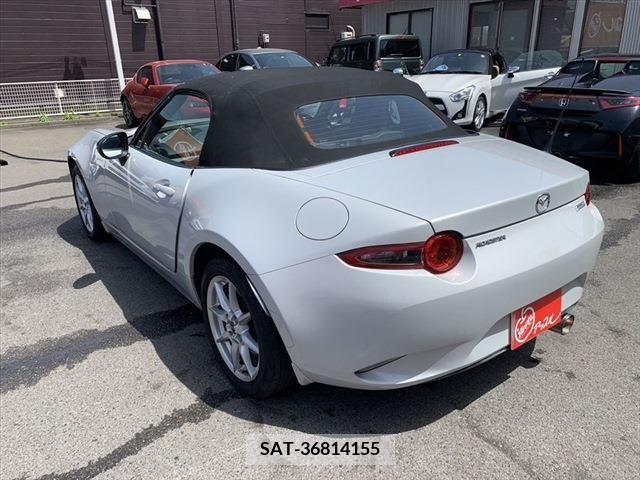Mazda ROADSTER 2017-09 283374-6