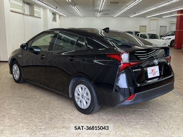 Toyota PRIUS 2019-08 281964-6
