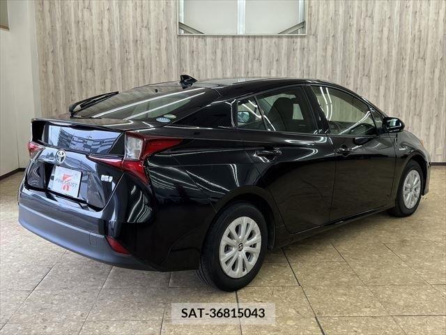 Toyota PRIUS 2019-08 281964-4