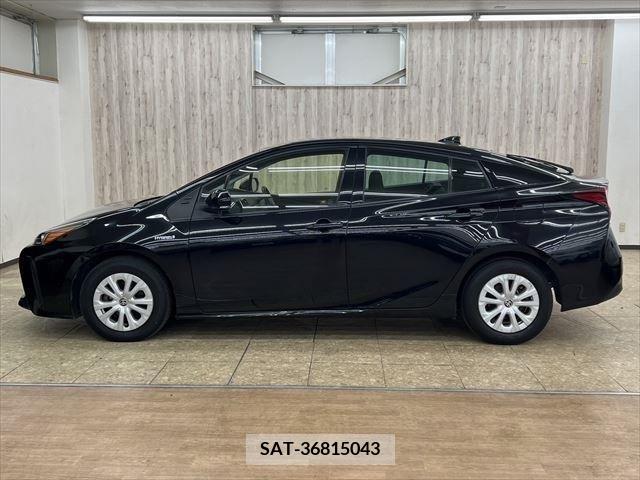 Toyota PRIUS 2019-08 281964-7