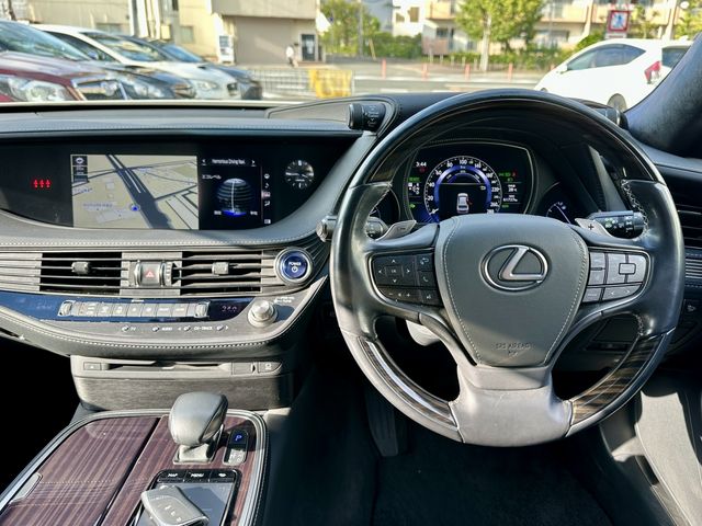 Lexus LS 2017-12 14909-12