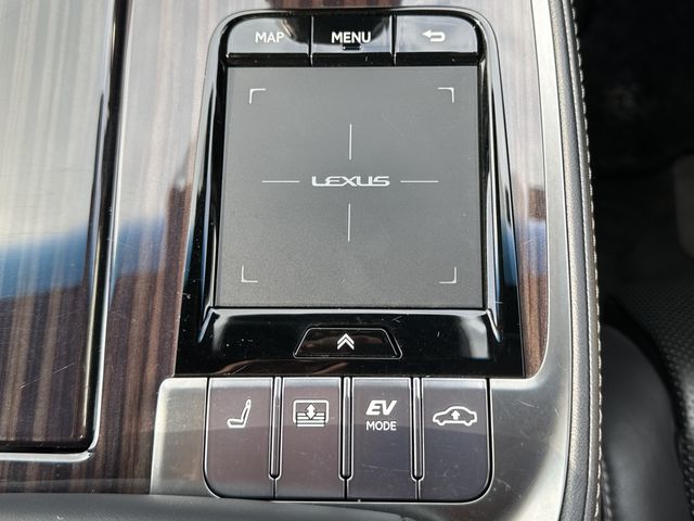 Lexus LS 2017-12 14909-27