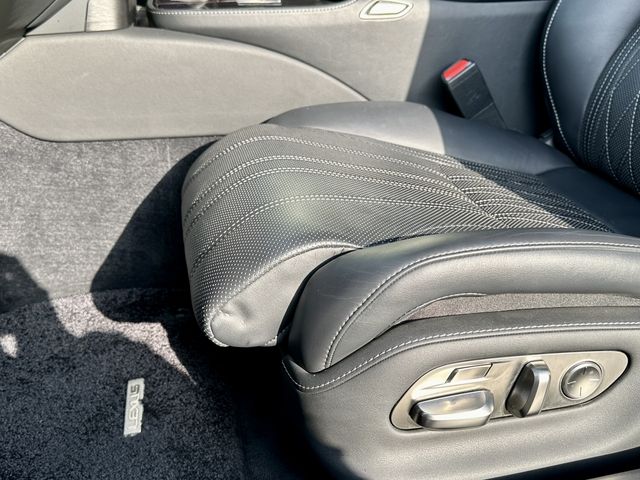 Lexus LS 2017-12 14909-16