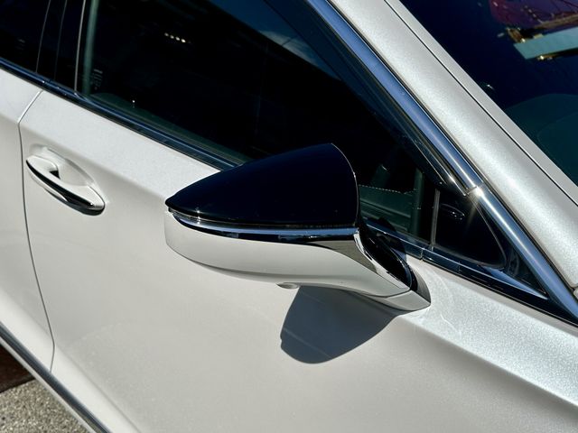 Lexus LS 2017-12 14909-7